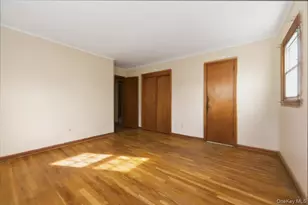 2 McLeod St, Massapequa Park, NY 11762 - Photo 9