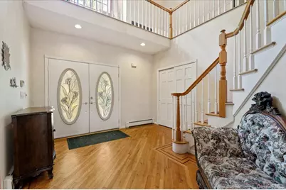 1040 Washington Avenue, Plainview, NY 11803 - Photo 5