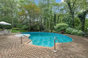 1040 Washington Ave, Plainview, NY 11803 - Photo 47