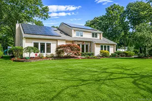 32 Annandale Rd, Commack, NY 11725 - Photo 3
