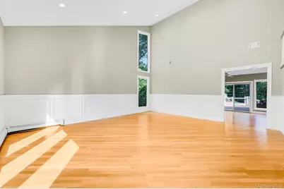 32 Annandale Road, Commack, NY 11725 - Photo 5
