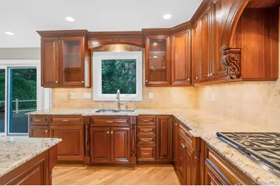 32 Annandale Road, Commack, NY 11725 - Photo 9