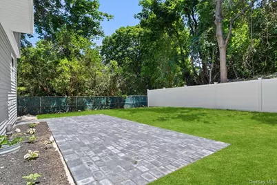 8 Elm Drive, East Northport, NY 11731 - Photo 29