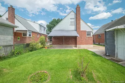 82-56 250th Street, Bellerose, NY 11426 - Photo 19