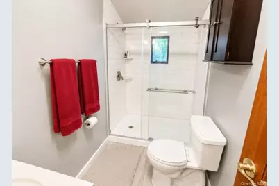86 N Evergreen Drive, Selden, NY 11784 - Photo 11
