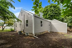 2 Storey Ave, Central Islip, NY 11722 - Photo 23