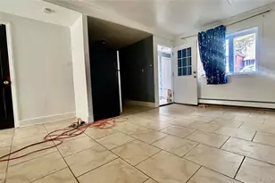 742 E 93rd St, Brooklyn, NY 11236 - Photo 5