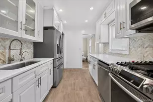 14 Ivy Pl, Valley Stream, NY 11581 - Photo 17
