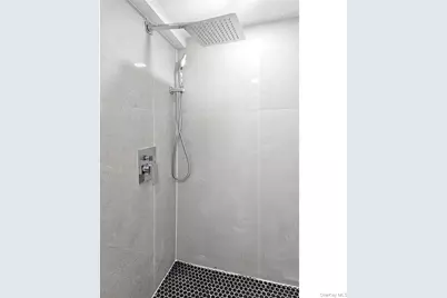 15403 118th Avenue, Jamaica, NY 11434 - Photo 5