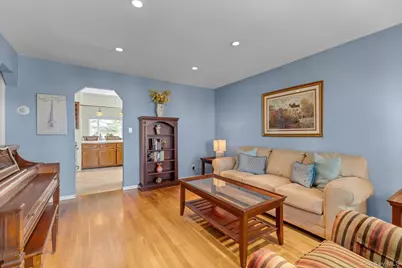 82-11 262nd Street, Floral Park, NY 11004 - Photo 5