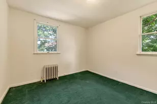 82-11 262nd St, Floral Park, NY 11004 - Photo 17
