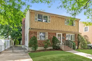 82-11 262nd St, Floral Park, NY 11004 - Photo 3