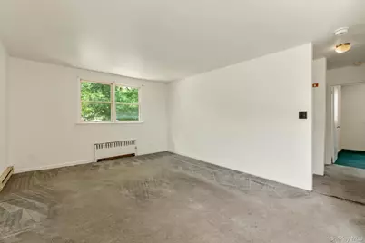 82-11 262nd Street, Floral Park, NY 11004 - Photo 13