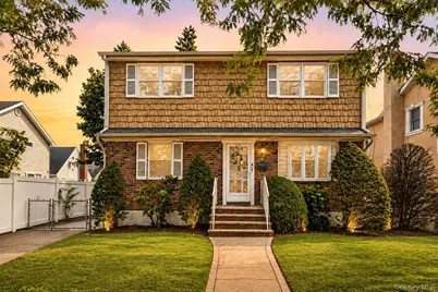 82-11 262nd Street, Floral Park, NY 11004 - Photo 1