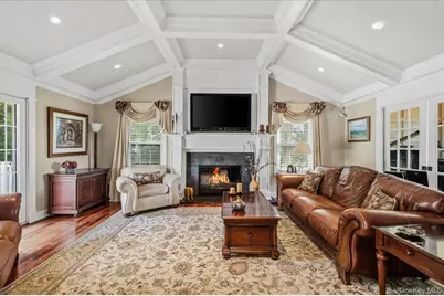 7 The Keel, East Islip, NY 11730 - Photo 9