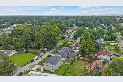 6 Belmont Court, Amityville, NY 11701 - Photo 23