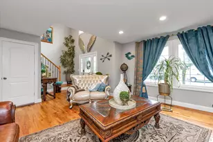 6 Belmont Ct, Amityville, NY 11701 - Photo 3