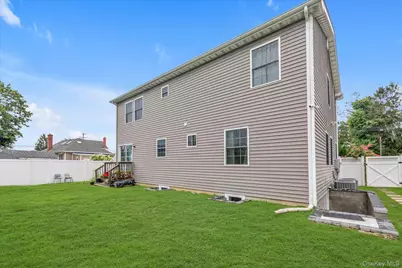 6 Belmont Court, Amityville, NY 11701 - Photo 17