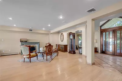 120 Gristmill Lane, Great Neck, NY 11023 - Photo 7