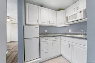 40 Nantucket Dr, Medford, NY 11763 - Photo 41