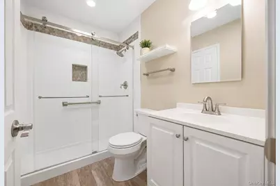 40 Nantucket Drive, Medford, NY 11763 - Photo 29