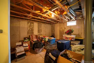 10 Bainbridge Pl, Newburgh, NY 12550 - Photo 23