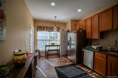 10 Bainbridge Place #704, Newburgh, NY 12550 - Photo 7
