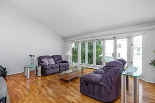 2075 Berkley Ln, Merrick, NY 11566 - Photo 11