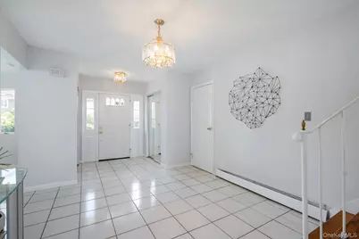 2075 Berkley Lane, Merrick, NY 11566 - Photo 3