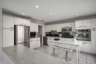2075 Berkley Ln, Merrick, NY 11566 - Photo 7