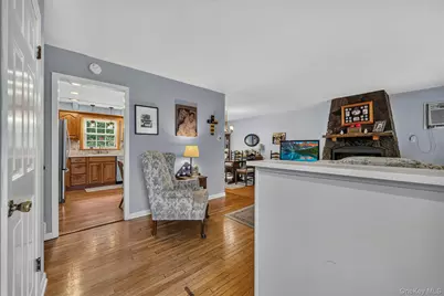 22 Elliott Place, New Hampton, NY 10958 - Photo 5