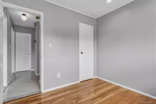 581 Plainview Rd, Plainview, NY 11803 - Photo 19