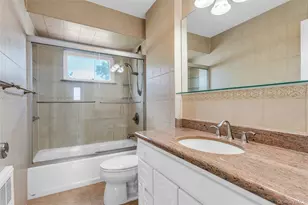 581 Plainview Rd, Plainview, NY 11803 - Photo 15