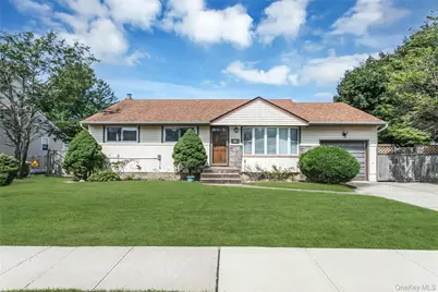 581 Plainview Road, Plainview, NY 11803 - Photo 1