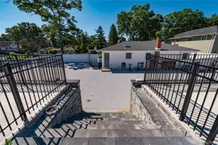 429 Ontario St, Ronkonkoma, NY 11779 - Photo 25