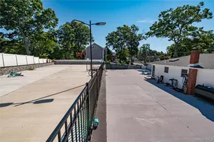 429 Ontario St, Ronkonkoma, NY 11779 - Photo 27