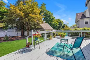 265 Schenck Ave, Great Neck, NY 11021 - Photo 13
