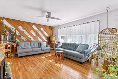 8 Laurel Lane, Levittown, NY 11756 - Photo 5