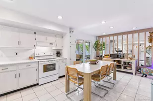 8 Laurel Ln, Levittown, NY 11756 - Photo 11
