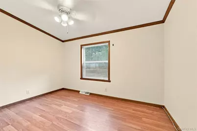 638 Fresh Pond Avenue #320, Calverton, NY 11933 - Photo 13