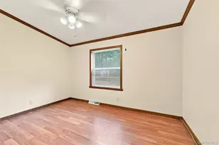 638 Fresh Pond Ave, Calverton, NY 11933 - Photo 13