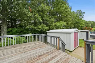 638 Fresh Pond Ave, Calverton, NY 11933 - Photo 23