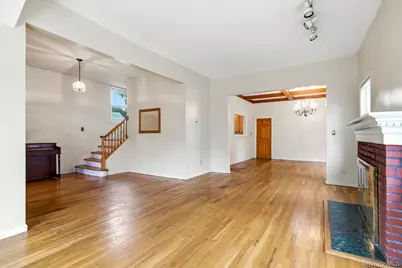 105 N Corona Avenue, Valley Stream, NY 11580 - Photo 13