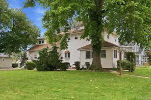 105 N Corona Ave, Valley Stream, NY 11580 - Photo 3