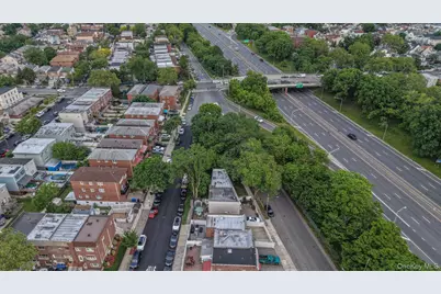 918 Throgs Neck Expwy, Bronx, NY 10465 - Photo 25