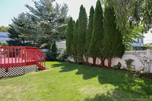 23 Garden Dr, Albertson, NY 11507 - Photo 49