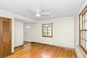 26 Ridge Dr, Manhasset, NY 11030 - Photo 15