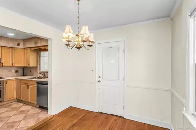26 Ridge Drive, Manhasset, NY 11030 - Photo 9