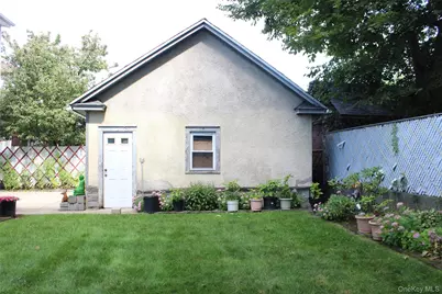 13927 225th Street, Springfield Gardens, NY 11413 - Photo 39