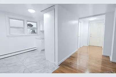 308 40th Street, Lindenhurst, NY 11757 - Photo 1